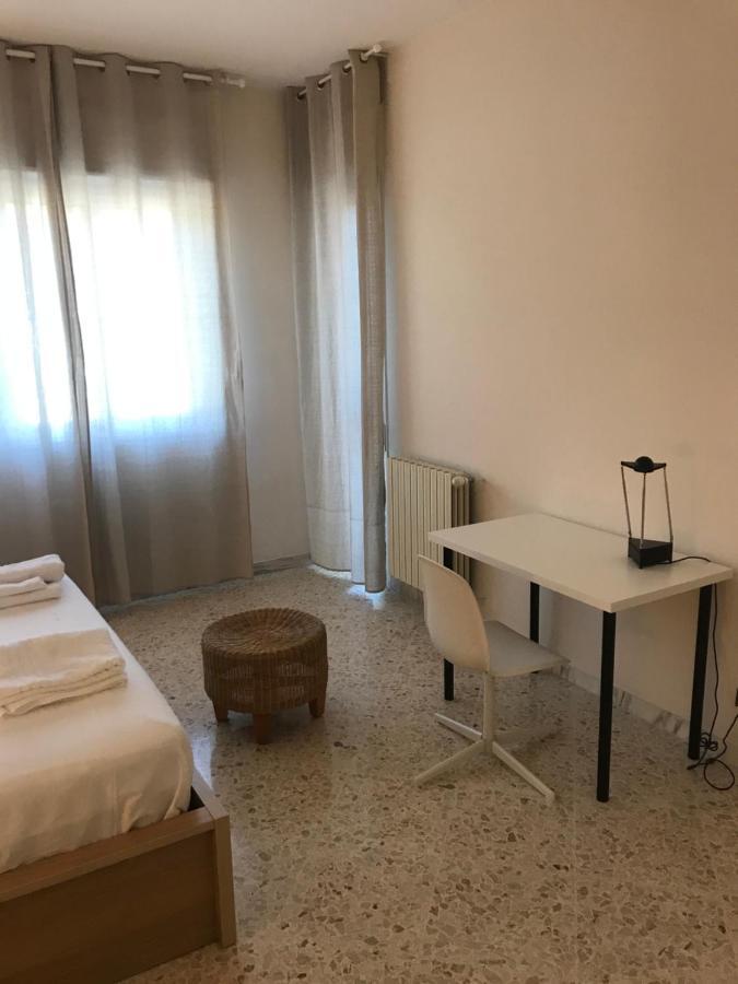 B&B Parco 2 Giugno Μπάρι Εξωτερικό φωτογραφία