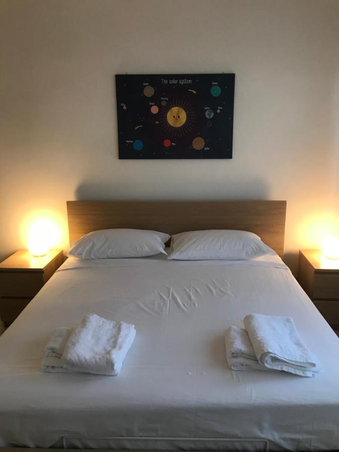 B&B Parco 2 Giugno Μπάρι Εξωτερικό φωτογραφία