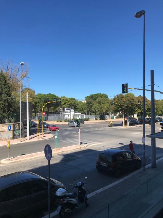 B&B Parco 2 Giugno Μπάρι Εξωτερικό φωτογραφία