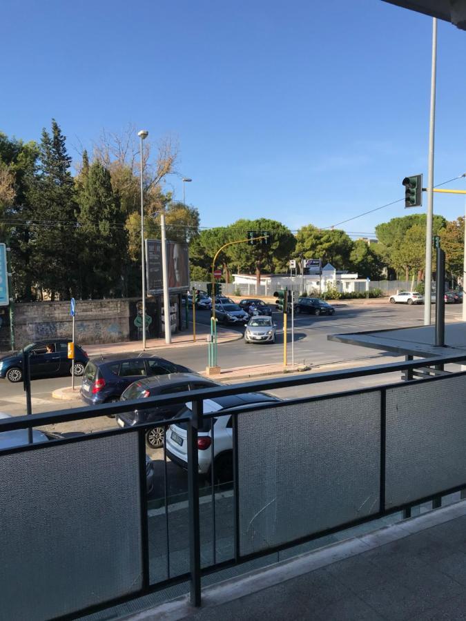 B&B Parco 2 Giugno Μπάρι Εξωτερικό φωτογραφία