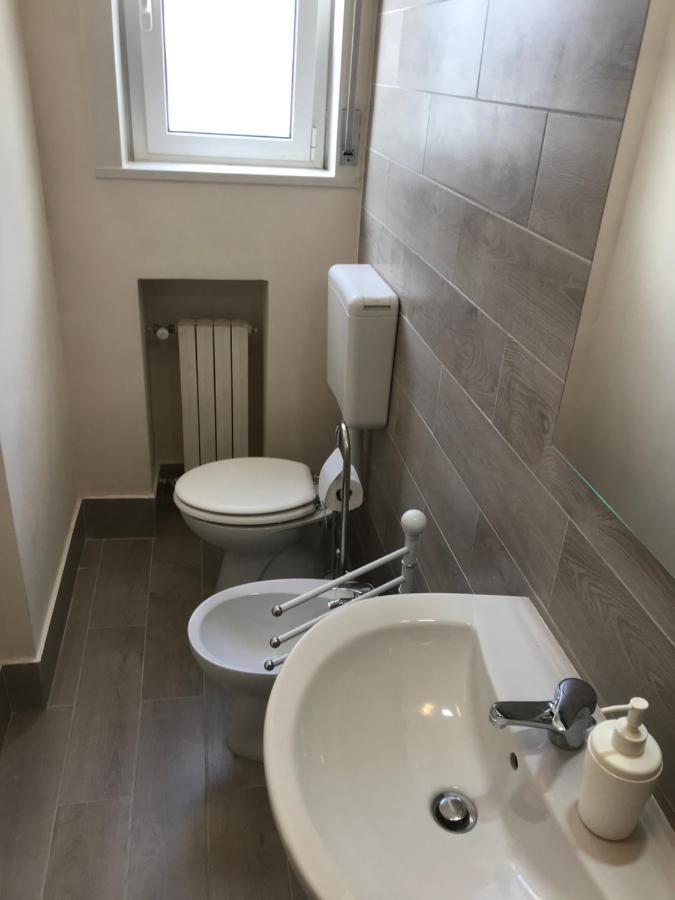 B&B Parco 2 Giugno Μπάρι Εξωτερικό φωτογραφία