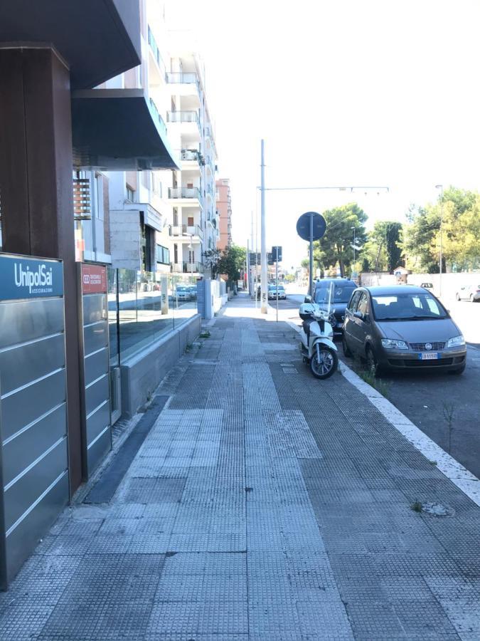 B&B Parco 2 Giugno Μπάρι Εξωτερικό φωτογραφία