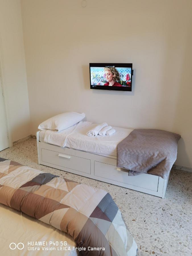 B&B Parco 2 Giugno Μπάρι Εξωτερικό φωτογραφία