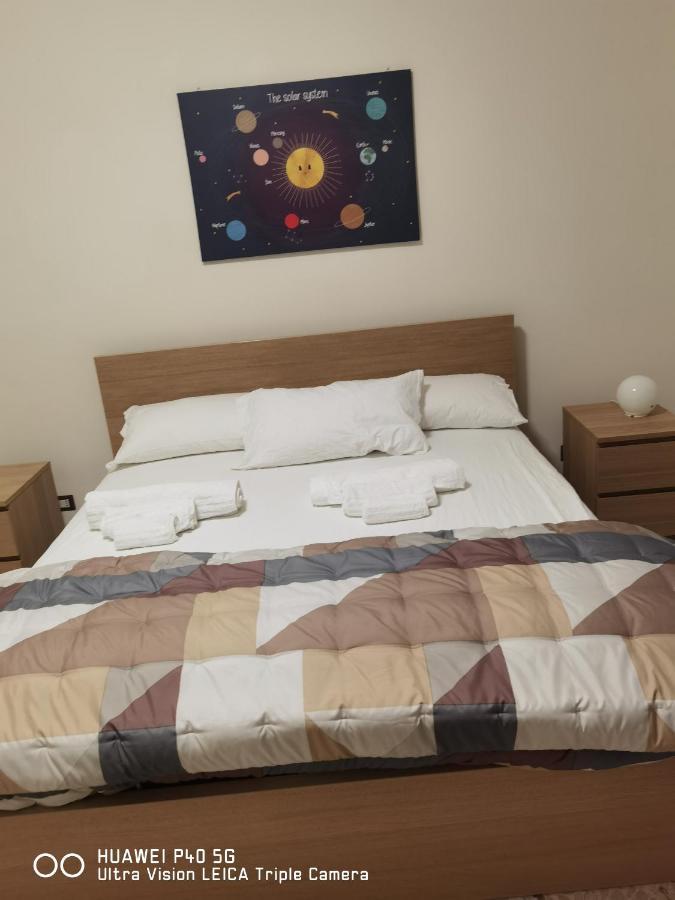 B&B Parco 2 Giugno Μπάρι Εξωτερικό φωτογραφία