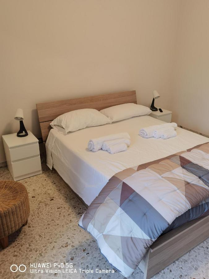 B&B Parco 2 Giugno Μπάρι Εξωτερικό φωτογραφία